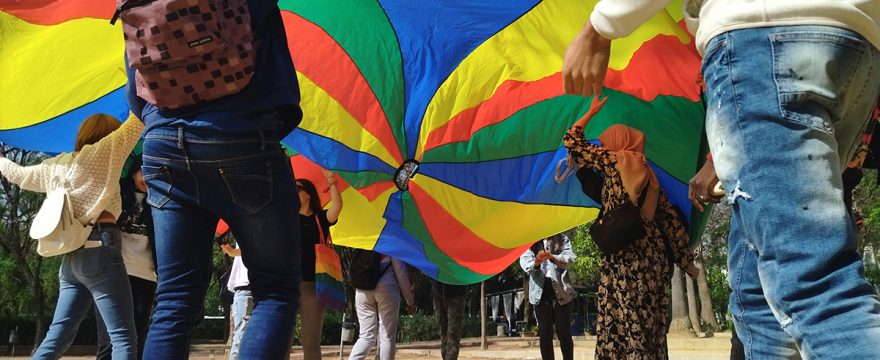 El alumnado de IEDH visita la Feria de la Solidaridad y la Cooperación para el Desarrollo